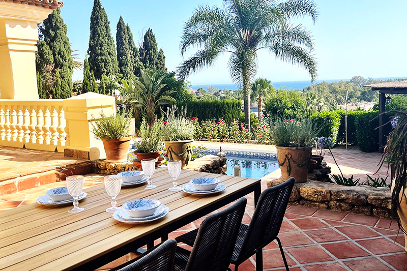 Interior Design of a Coastal Villa for Short-Term Rentals in Marbella